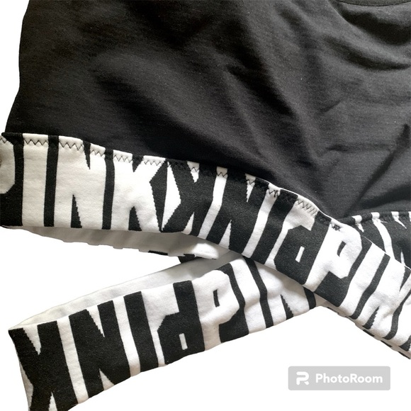 RARE PINK Victoria Secret VS Logo Strappy Crossover Sports Bra Size Small - Picture 2 of 4